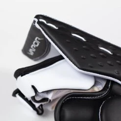 Bauer Vapor 2X Senior Goalie Blocker -The Hockey Shop bauer blockers bauer vapor 2x senior goalie blocker 5427547406402