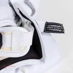 Bauer GSX Intermediate Goalie Catcher S20 -The Hockey Shop bauer catchers bauer gsx intermediate goalie catcher 14451209076802