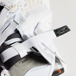 Bauer Vapor 2X Pro Senior Goalie Catcher -The Hockey Shop bauer catchers bauer vapor 2x pro senior goalie catcher 5324451708994