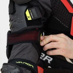 Bauer Vapor Hyperlite Intermediate Hockey Elbow Pads -The Hockey Shop bauer elbow pads bauer vapor hyperlite intermediate hockey elbow pads 29084622258242