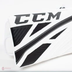 CCM Extreme Flex E4.9 Intermediate Goalie Blocker - Source Exclusive -The Hockey Shop ccm blockers ccm extreme flex e4 9 intermediate goalie blocker source exclusive 5311075352642