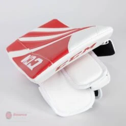 CCM Extreme Flex E5.5 Youth Goalie Blocker 16 CCM Extreme Flex E5.5 Youth Goalie Blocker -The Hockey Shop ccm blockers ccm extreme flex e5 5 youth goalie blocker 27988473806914