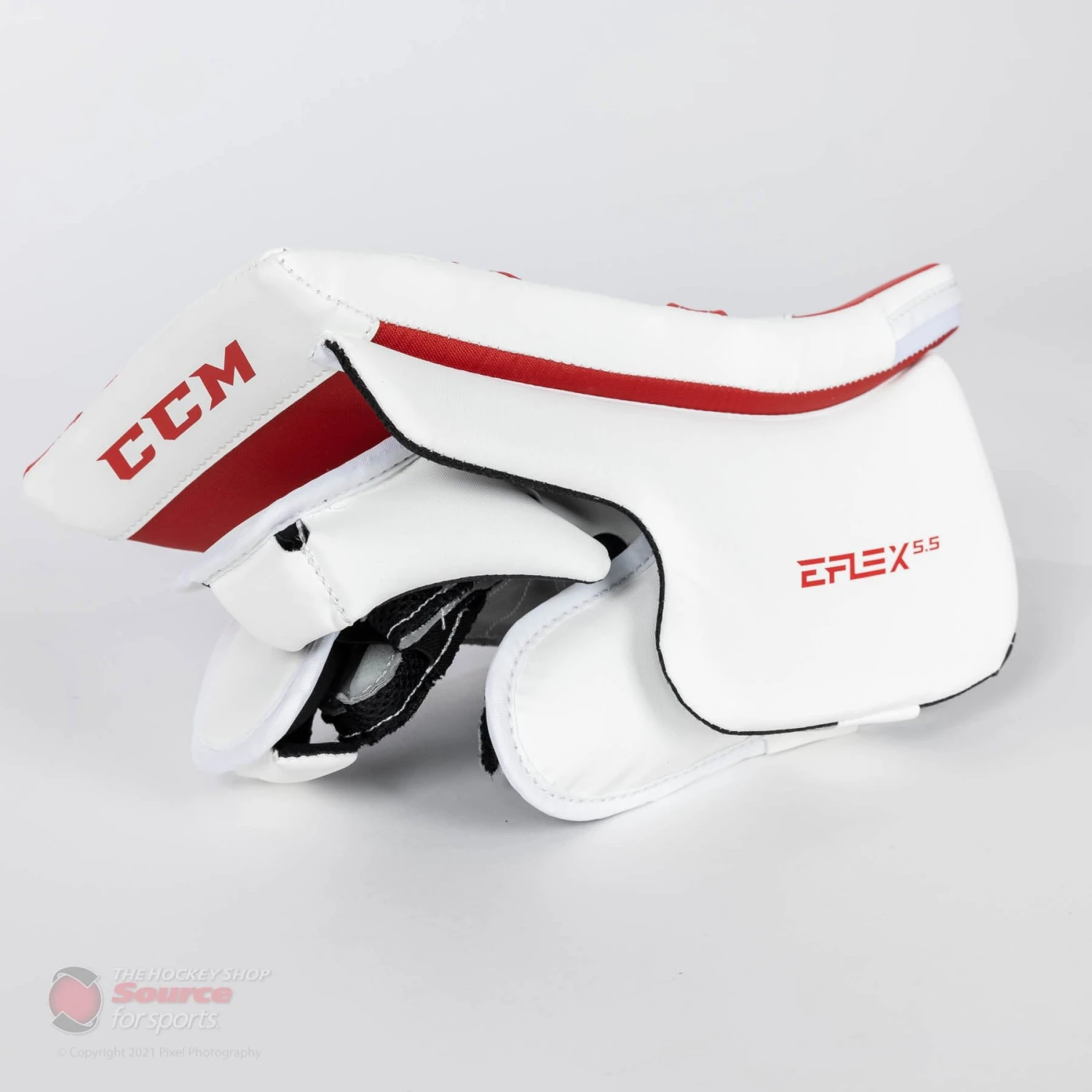 CCM Extreme Flex E5.5 Youth Goalie Blocker 5 CCM Extreme Flex E5.5 Youth Goalie Blocker - Image 3