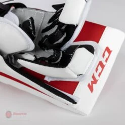 CCM Extreme Flex E5.5 Youth Goalie Blocker 18 CCM Extreme Flex E5.5 Youth Goalie Blocker -The Hockey Shop ccm blockers ccm extreme flex e5 5 youth goalie blocker 27988474003522