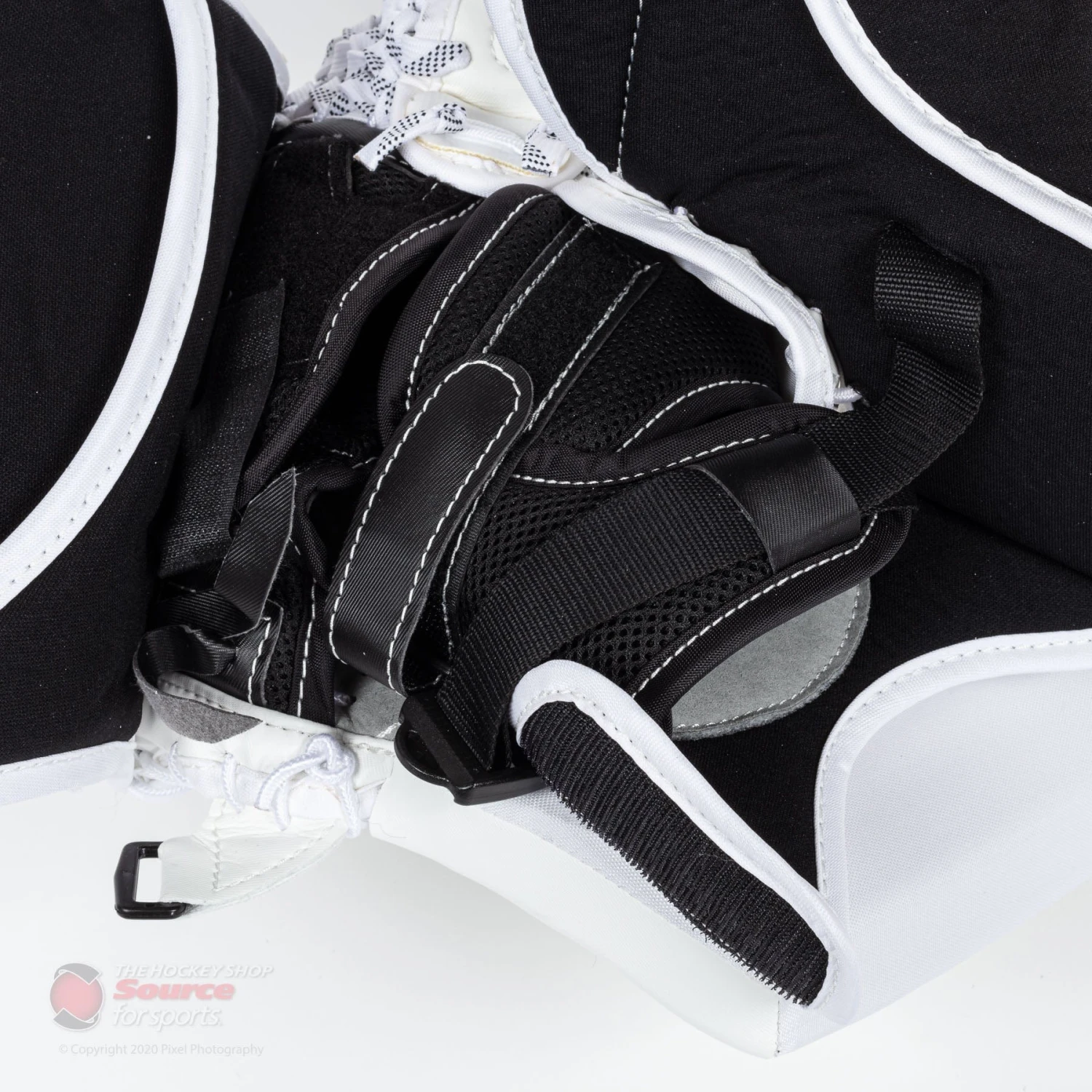 CCM Axis A1.9 Intermediate Goalie Catcher - Source Exclusive 13 CCM Axis A1.9 Intermediate Goalie Catcher - Source Exclusive - Image 11