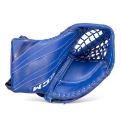 CCM Extreme Flex 5 Senior Goalie Catcher - 600 Break Angle -The Hockey Shop ccm catchers ccm extreme flex 5 senior goalie catcher 600 break angle blue regular 28743625474114