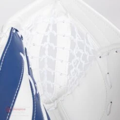 CCM Extreme Flex E5.5 Junior Goalie Catcher 21 CCM Extreme Flex E5.5 Junior Goalie Catcher -The Hockey Shop ccm catchers ccm extreme flex e5 5 junior goalie catcher 27972557635650