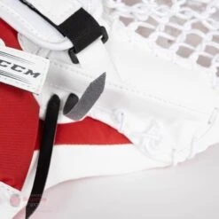 CCM Extreme Flex E5.5 Youth Goalie Catcher -The Hockey Shop ccm catchers ccm extreme flex e5 5 youth goalie catcher 27972558848066