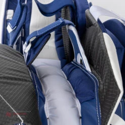 CCM Extreme Flex E5.5 Junior Goalie Leg Pads -The Hockey Shop ccm leg pads ccm extreme flex e5 5 junior goalie leg pads 27988493008962