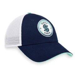 Seattle Kraken Fanatics Iconic Gradient Structured Trucker Hat -The Hockey Shop fanatics hats seattle kraken fanatics iconic gradient structured trucker hat osfa 29636360634434