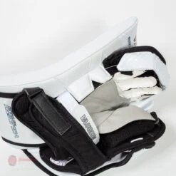 Vaughn Velocity V9 Pro Carbon Senior Goalie Blocker -The Hockey Shop vaughn blockers vaughn velocity v9 pro carbon senior goalie blocker 14509091815490