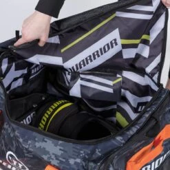 Warrior Q20 Junior Carry Hockey Bag -The Hockey Shop warrior carry hockey bags warrior q20 junior carry hockey bag 4530117640258