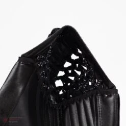 Warrior Ritual GT2 Junior Goalie Catcher -The Hockey Shop warrior catchers warrior ritual gt2 junior goalie catcher 5670492930114