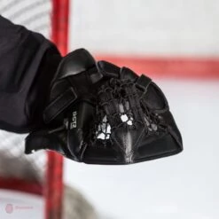 Warrior Ritual GT2 Pro Senior Goalie Catcher -The Hockey Shop warrior catchers warrior ritual gt2 pro senior goalie catcher 5024687390786